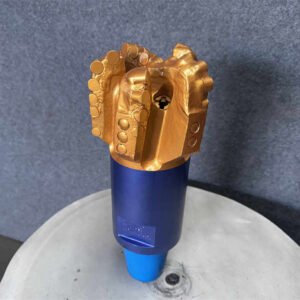 8-1-2-165-1mm-pdc-bit